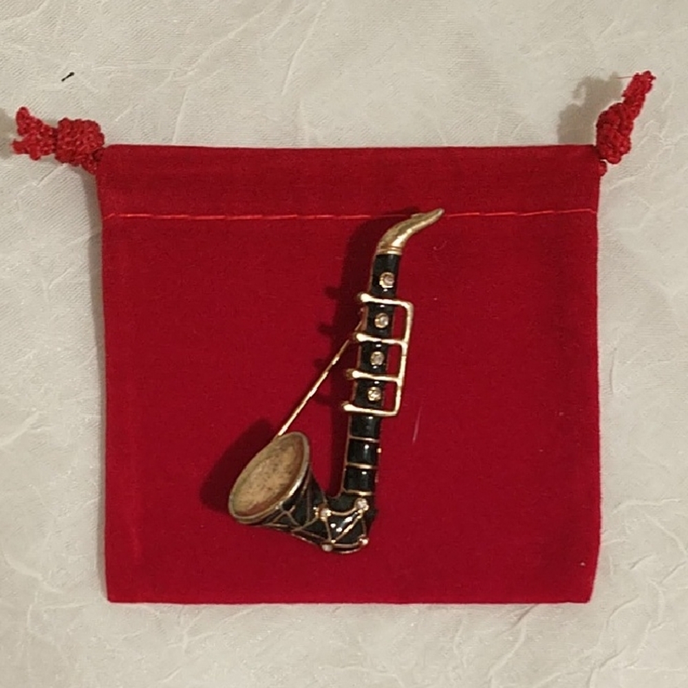 Vintage Gold Tone and Black Saxophone Brooch Pin